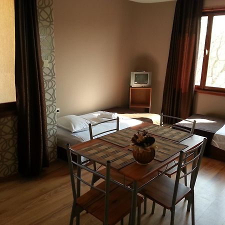 Hristovi Apartments & Studios Pomorie Bagian luar foto