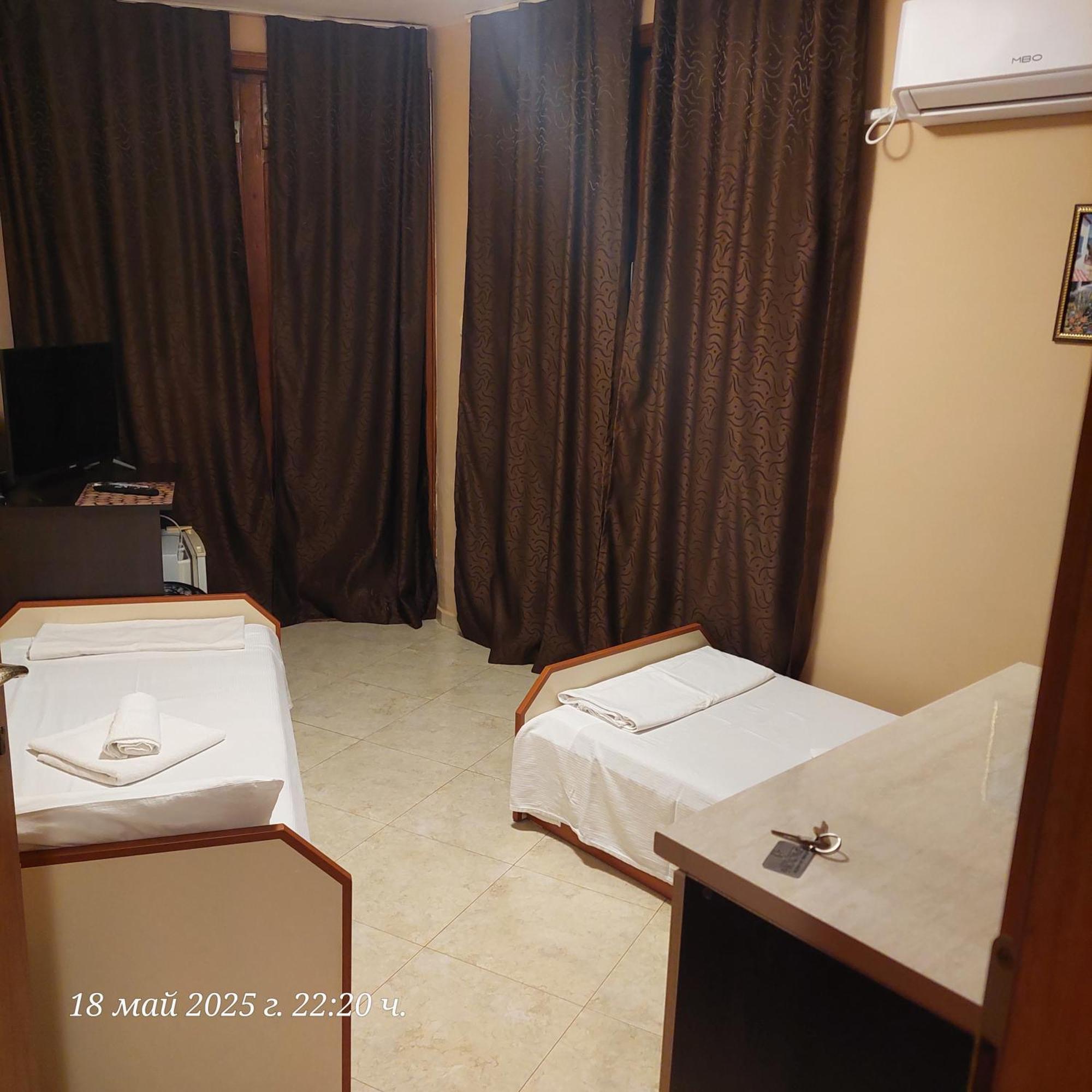 Hristovi Apartments & Studios Pomorie Bagian luar foto
