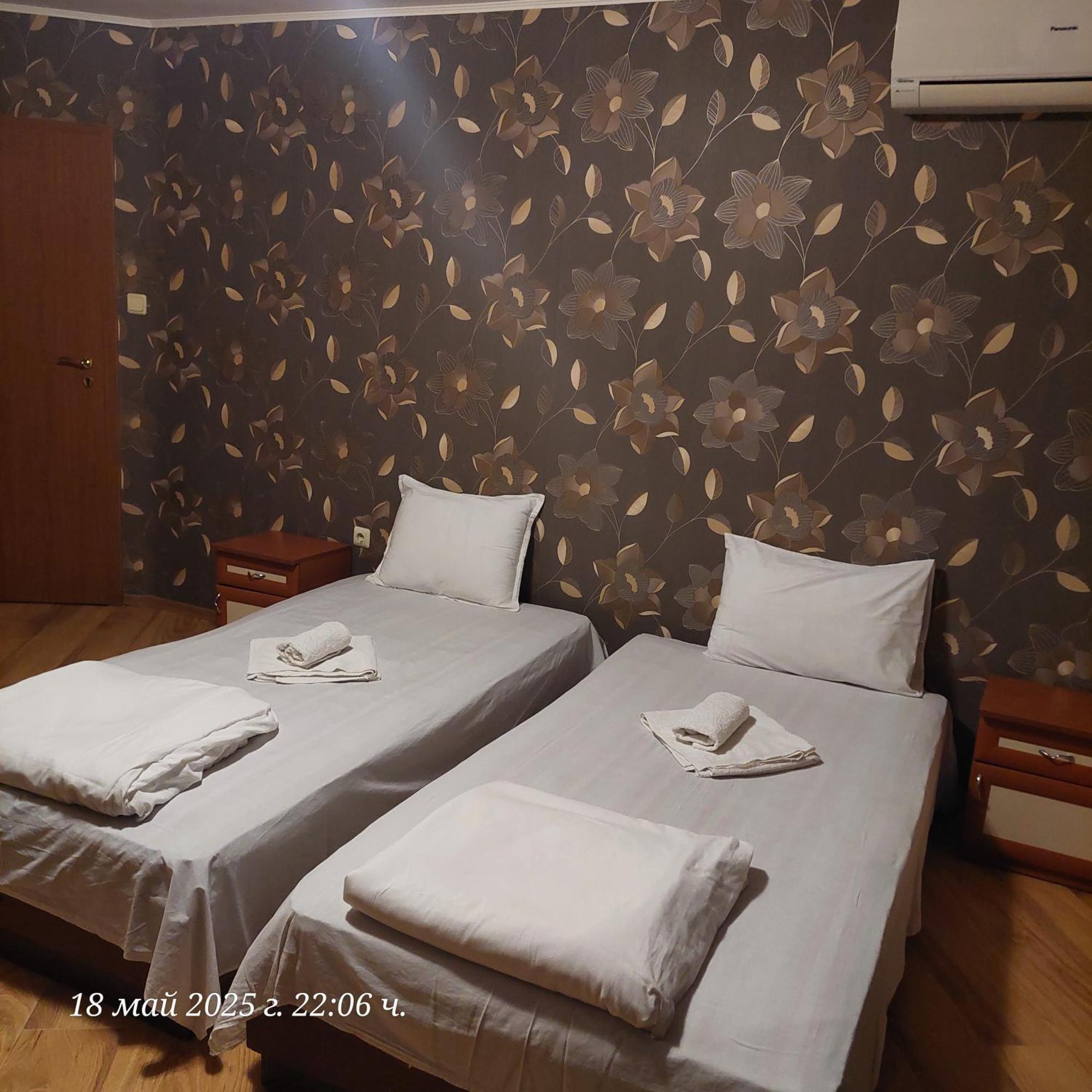 Hristovi Apartments & Studios Pomorie Bagian luar foto