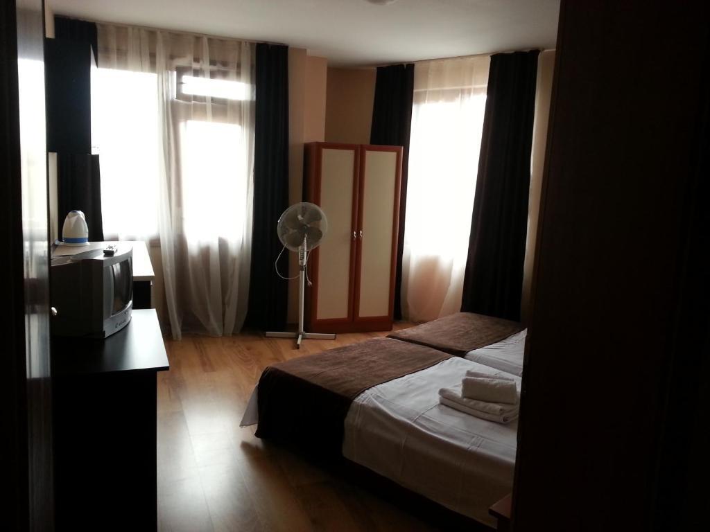 Hristovi Apartments & Studios Pomorie Ruang foto